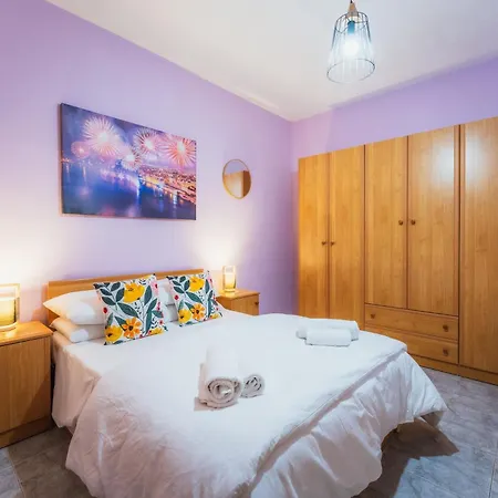 Apartment New On The Market - Stylish 3br Unit Walking Distance To The By Sf Homes Il-Mahsel