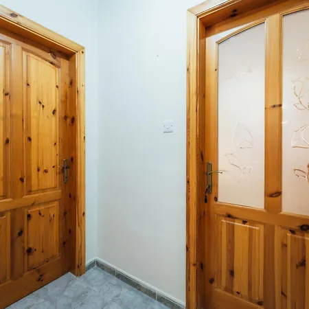 Apartment New On The Market - Stylish 3br Unit Walking Distance To The By Sf Homes *