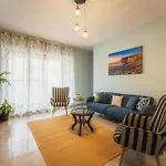 New On The Market - Stylish 3br Unit Walking Distance To The By Sf Homes Daire