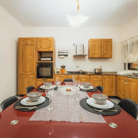 Daire New On The Market - Stylish 3br Unit Walking Distance To The By Sf Homes Il-Mahsel